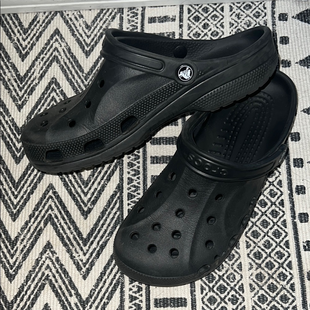 Crocs Classic Black Clogs
